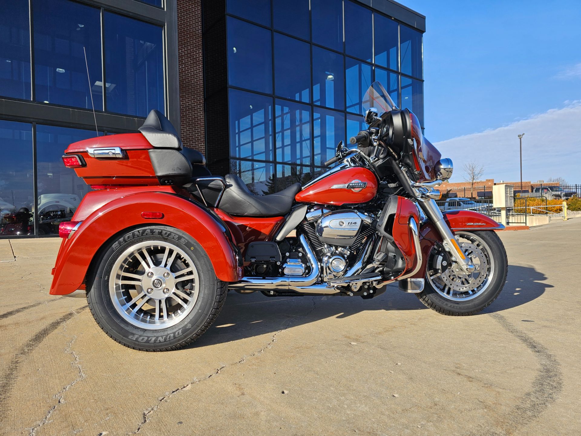 2024 Harley-Davidson Tri Glide® Ultra in Flint, Michigan - Photo 1