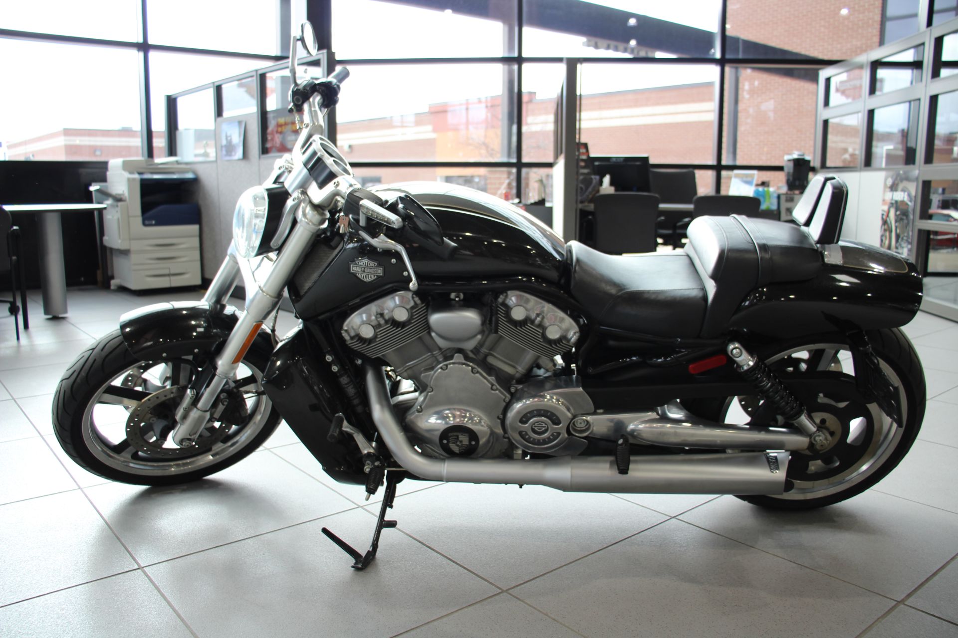 2015 Harley-Davidson V-Rod Muscle® in Flint, Michigan - Photo 6