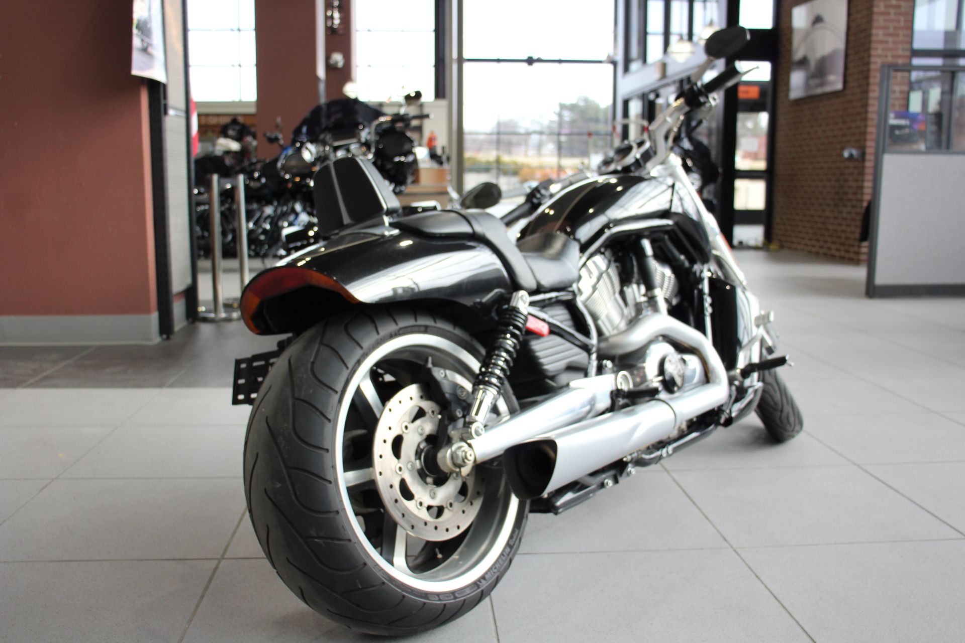 2015 Harley-Davidson V-Rod Muscle® in Flint, Michigan - Photo 9