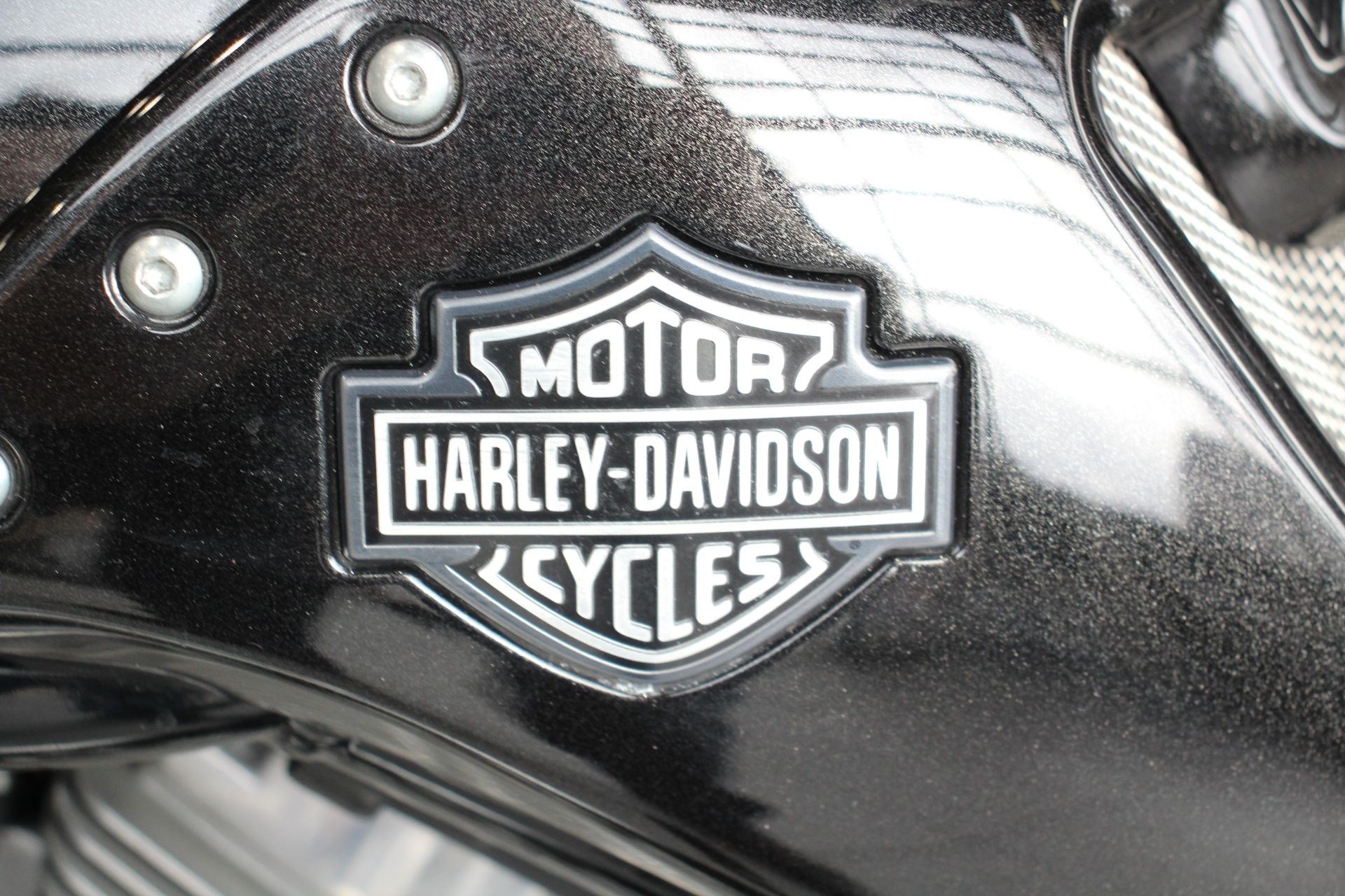 2015 Harley-Davidson V-Rod Muscle® in Flint, Michigan - Photo 10
