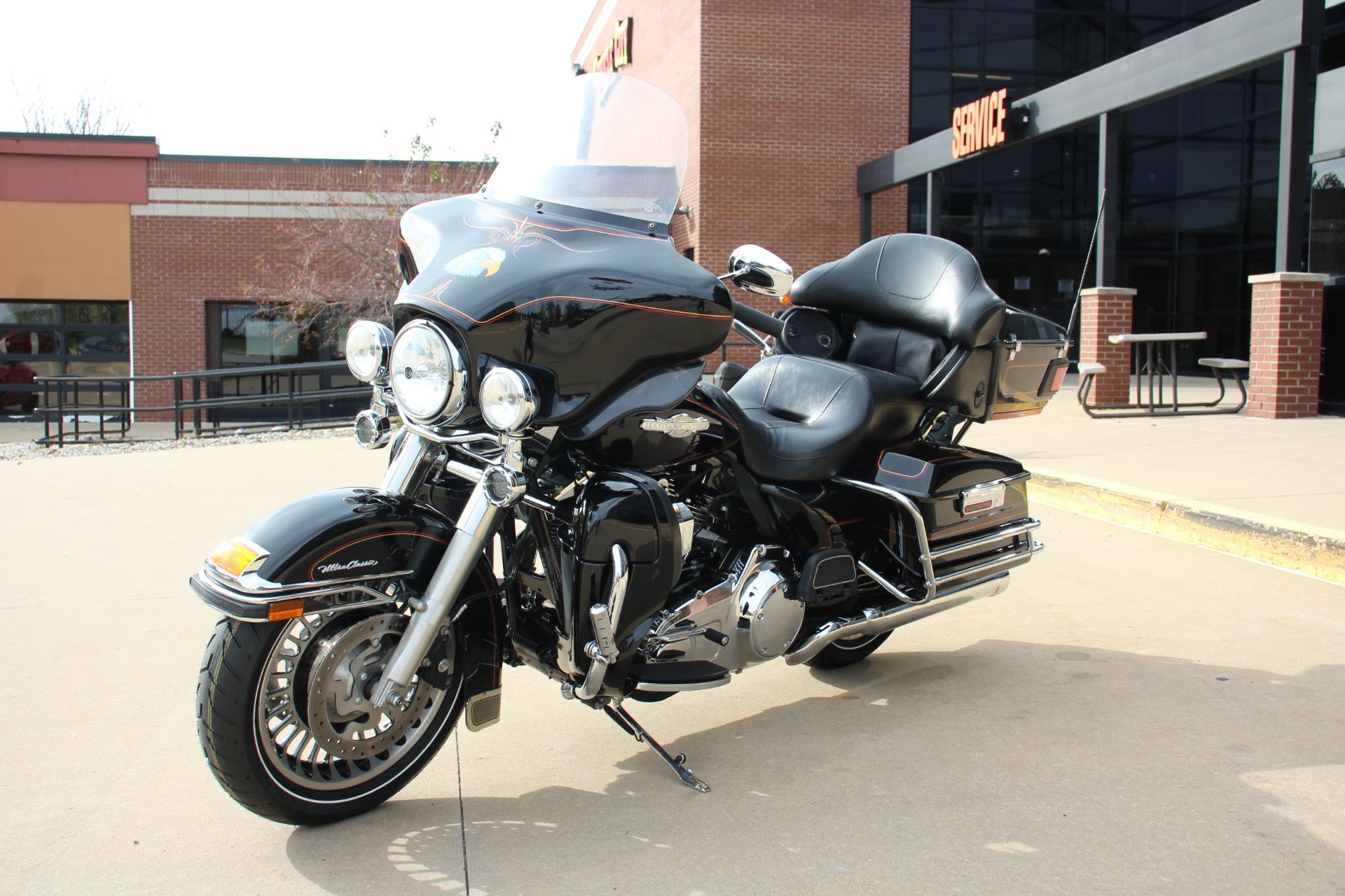 2011 Harley-Davidson Ultra Classic® Electra Glide® in Flint, Michigan - Photo 5