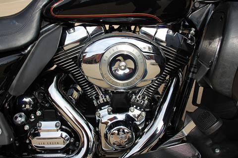 2011 Harley-Davidson Ultra Classic® Electra Glide® in Flint, Michigan - Photo 14