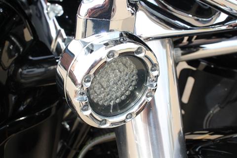 2011 Harley-Davidson Ultra Classic® Electra Glide® in Flint, Michigan - Photo 20