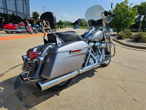 2017 Harley-Davidson Road King® in Flint, Michigan - Photo 7