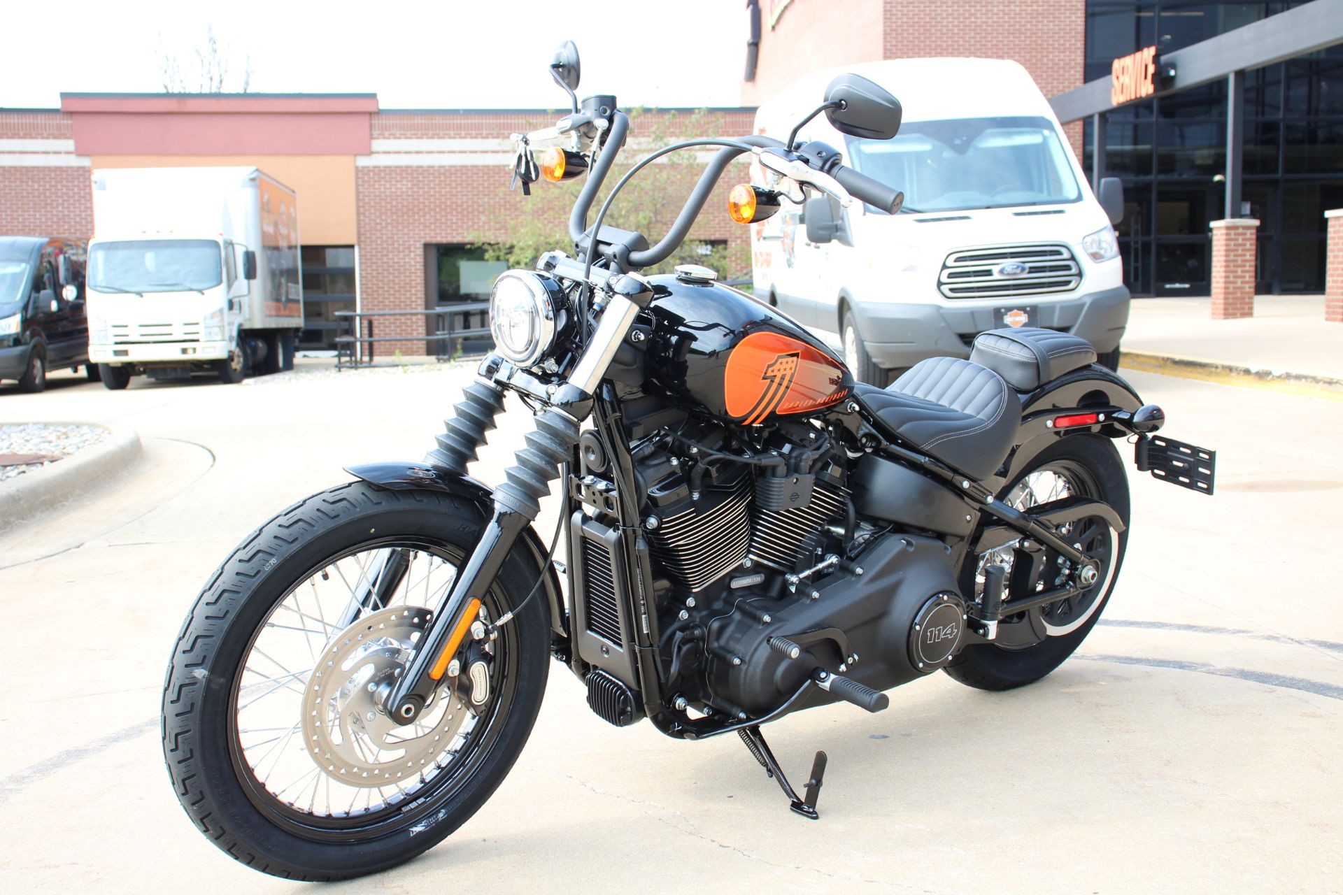 2023 Harley-Davidson Street Bob® 114 in Flint, Michigan - Photo 4