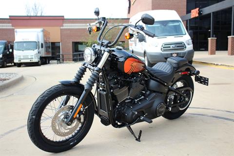 2023 Harley-Davidson Street Bob® 114 in Flint, Michigan - Photo 5