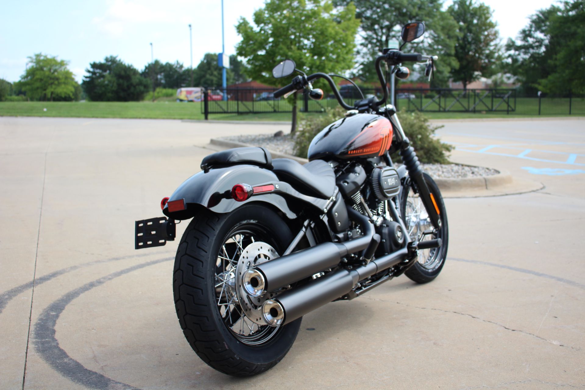2023 Harley-Davidson Street Bob® 114 in Flint, Michigan - Photo 10