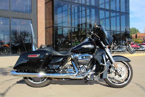 2020 Harley-Davidson Street Glide® in Flint, Michigan - Photo 2