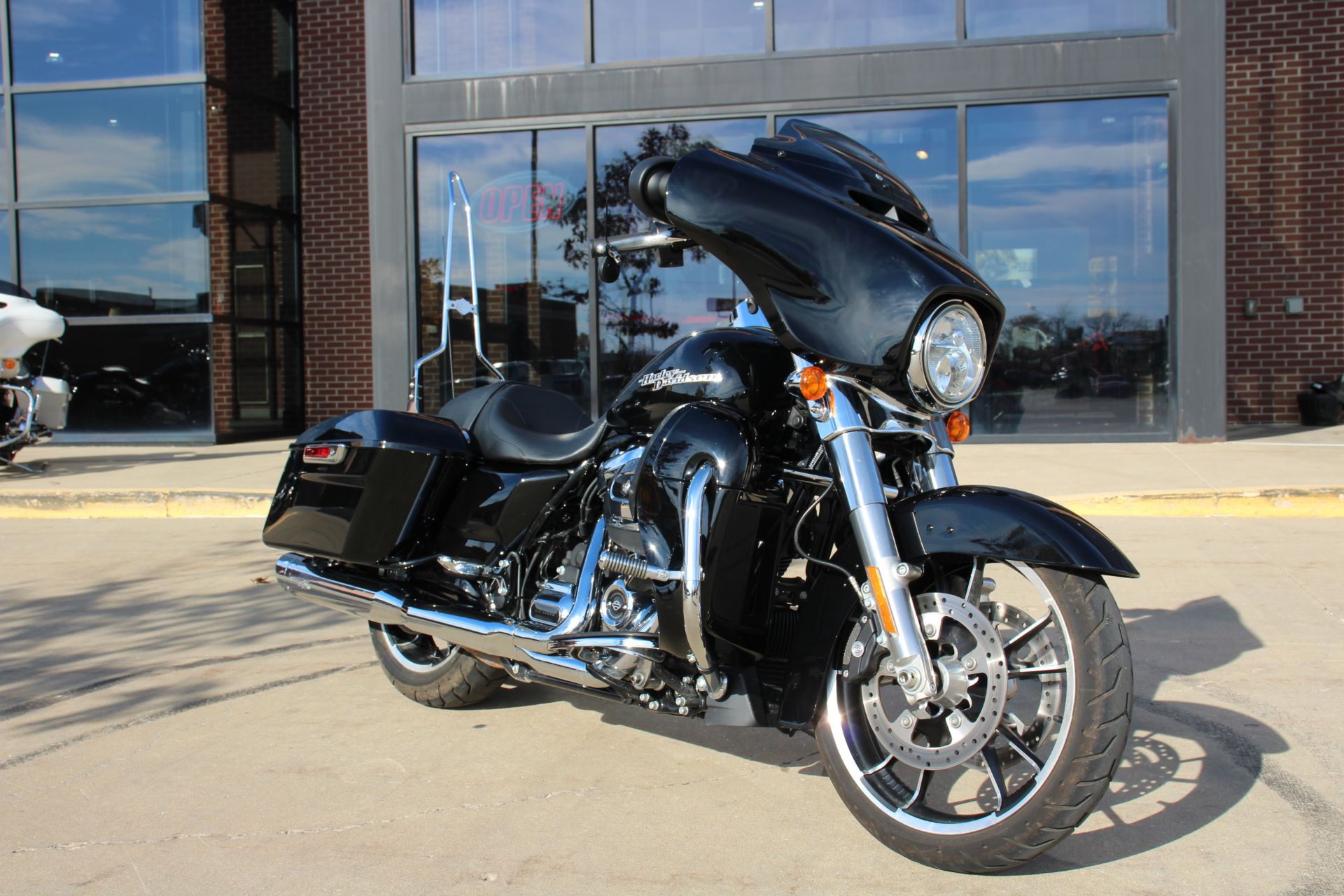 2020 Harley-Davidson Street Glide® in Flint, Michigan - Photo 3