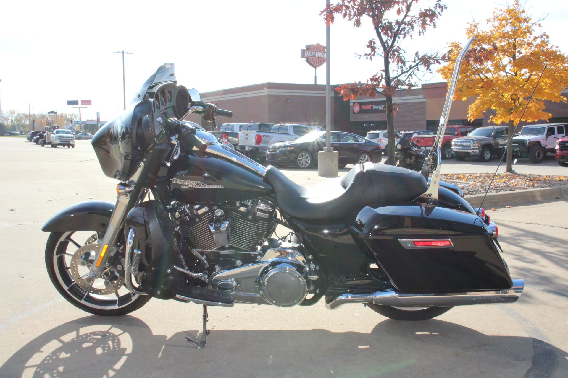 2020 Harley-Davidson Street Glide® in Flint, Michigan - Photo 6