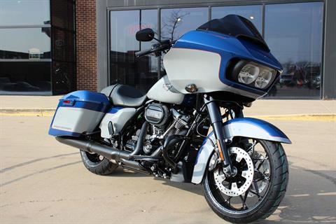 2023 Harley-Davidson Road Glide® Special in Flint, Michigan - Photo 2