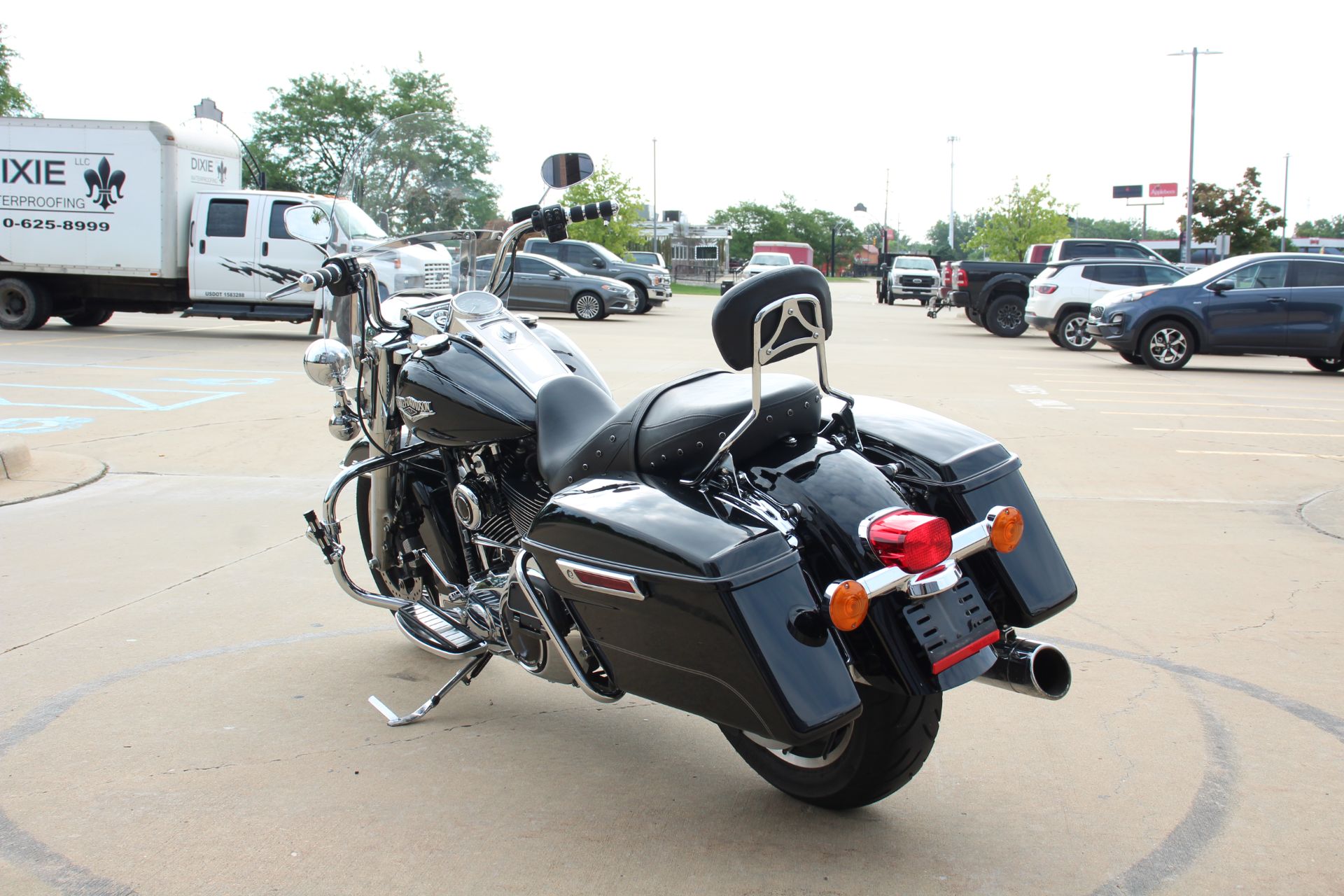 2015 Harley-Davidson Road King® in Flint, Michigan - Photo 6