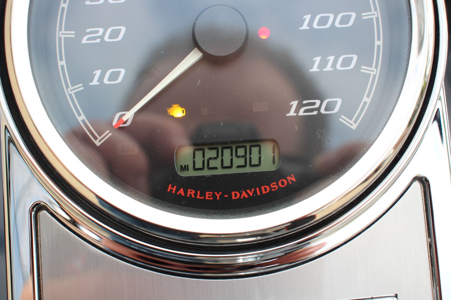 2015 Harley-Davidson Road King® in Flint, Michigan - Photo 9
