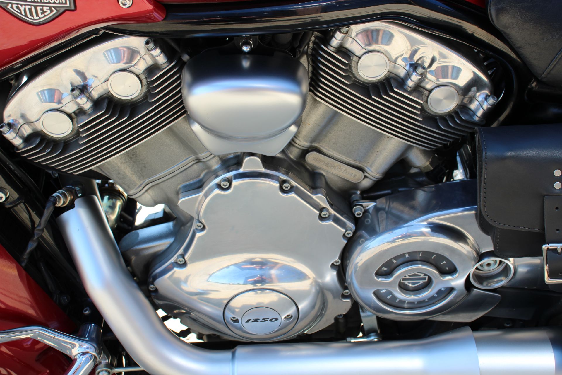 2011 Harley-Davidson V-Rod Muscle® in Flint, Michigan - Photo 17