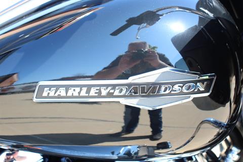 2022 Harley-Davidson Road Glide® in Flint, Michigan - Photo 9