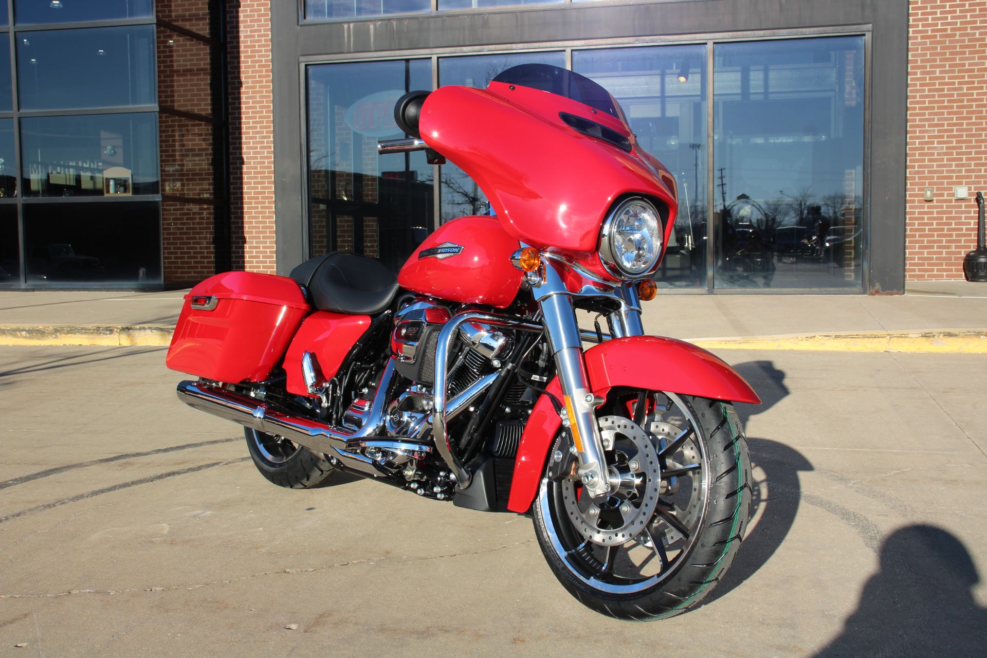 2023 Harley-Davidson Street Glide® in Flint, Michigan - Photo 3