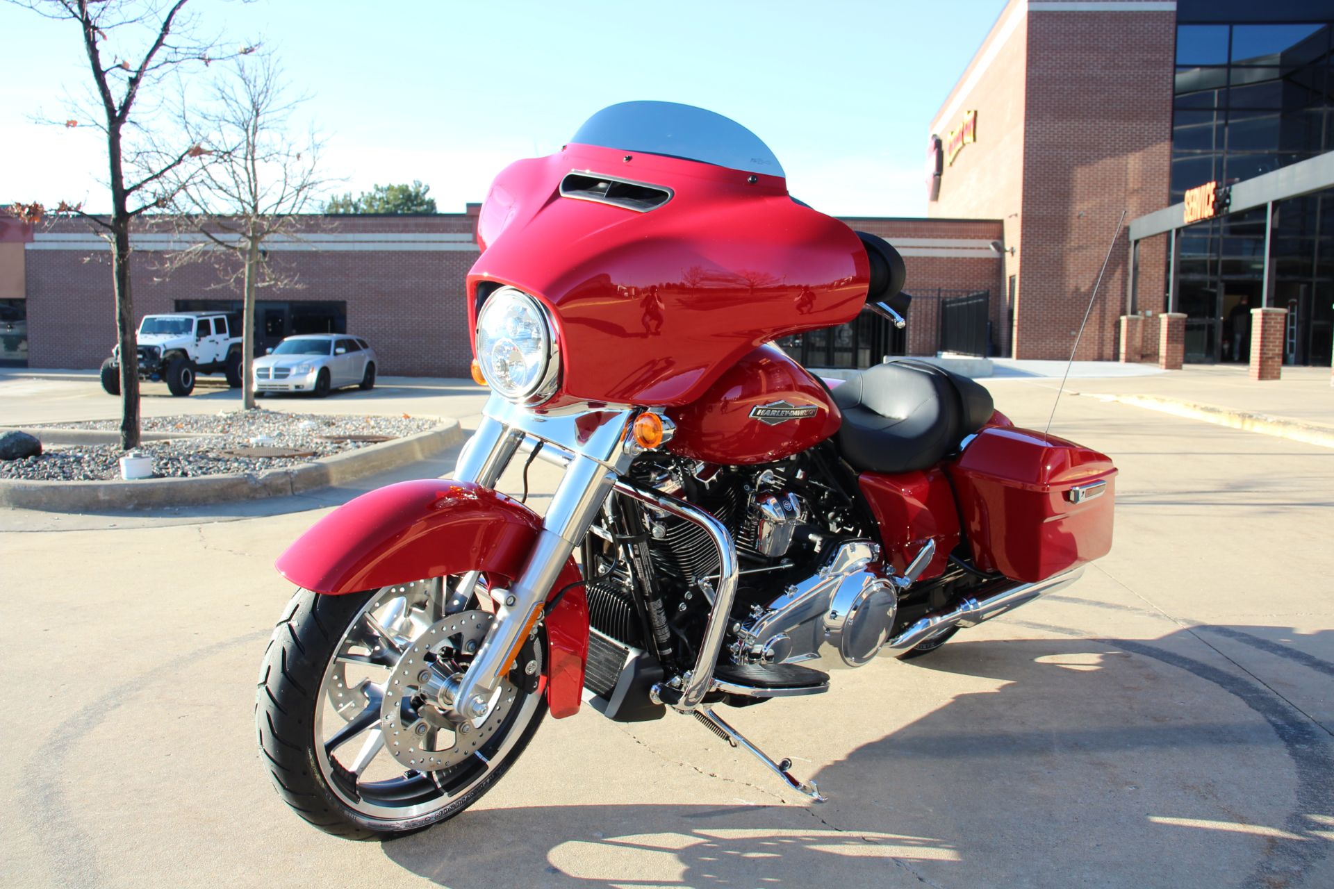 2023 Harley-Davidson Street Glide® in Flint, Michigan - Photo 5