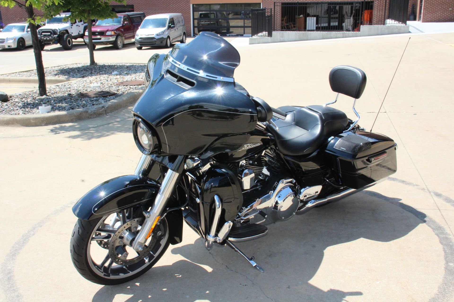 2015 Harley-Davidson Street Glide® Special in Flint, Michigan - Photo 4