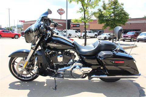 2015 Harley-Davidson Street Glide® Special in Flint, Michigan - Photo 5
