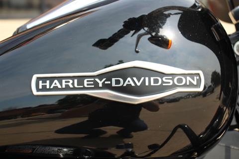 2018 Harley-Davidson Sport Glide® in Flint, Michigan - Photo 10