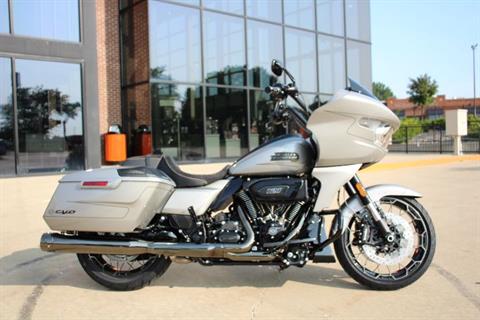 2023 Harley-Davidson CVO™ Road Glide® in Flint, Michigan - Photo 1