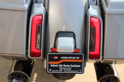2023 Harley-Davidson CVO™ Road Glide® in Flint, Michigan - Photo 18
