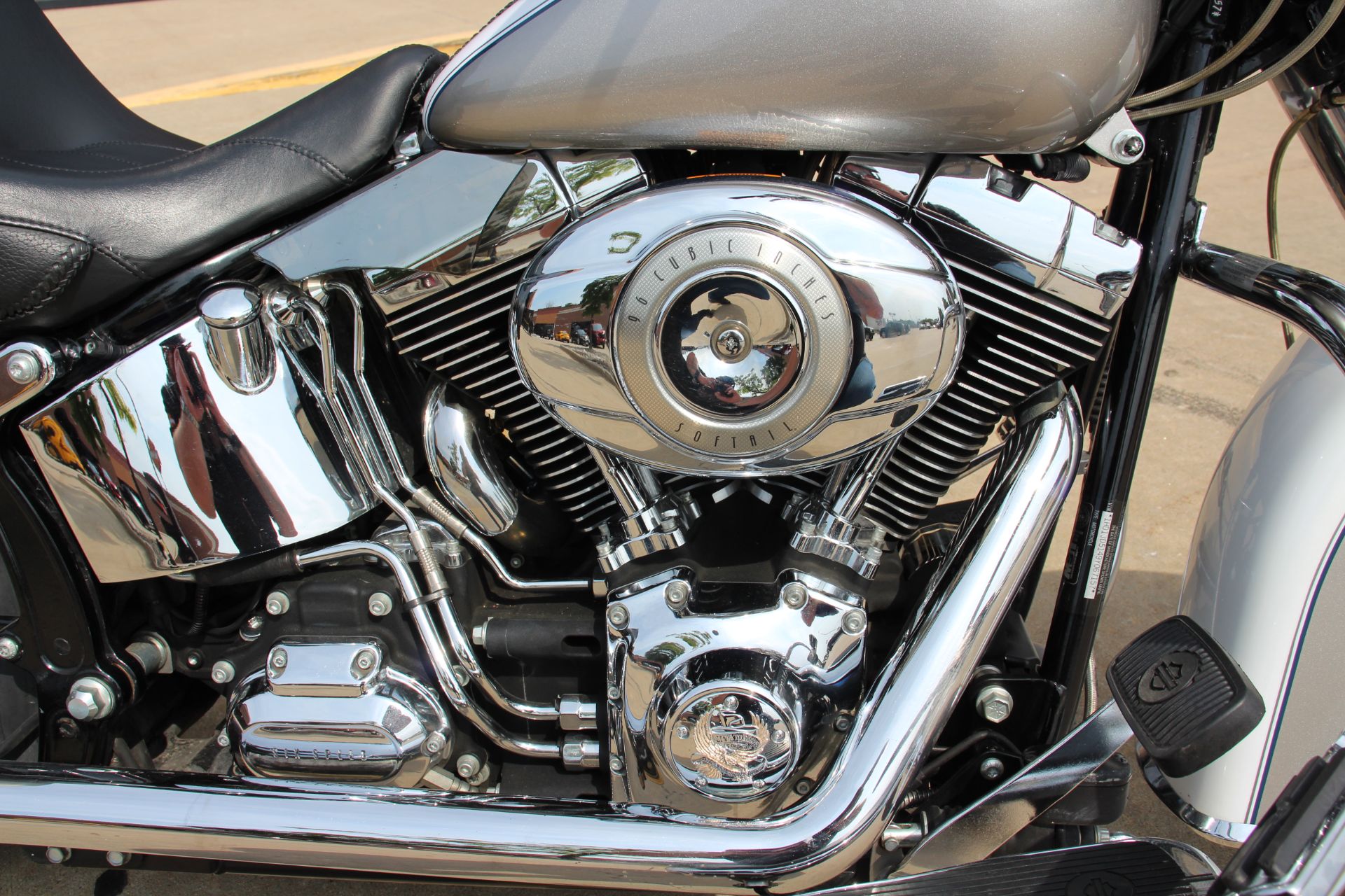 2009 Harley-Davidson Softail® Deluxe in Flint, Michigan - Photo 15