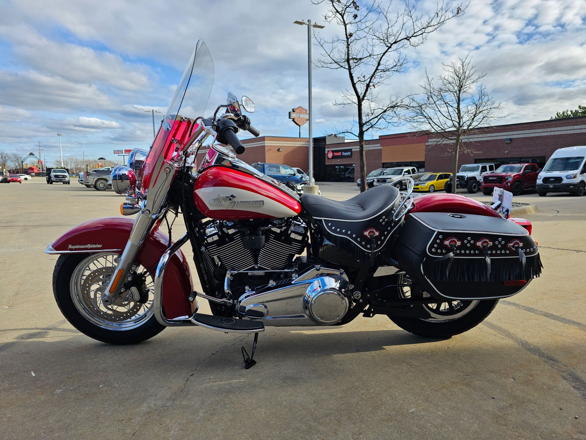 2024 Harley-Davidson Hydra-Glide Revival in Flint, Michigan - Photo 5