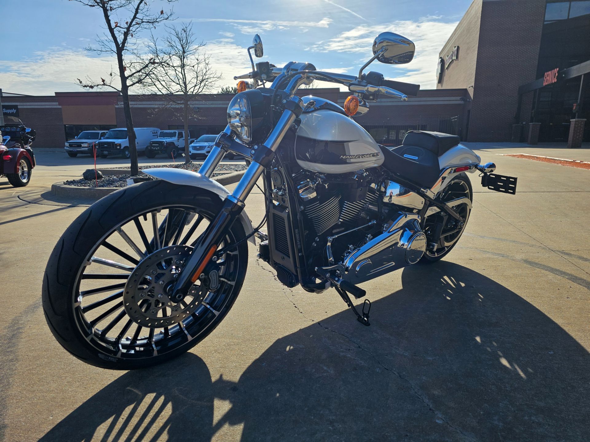 2024 Harley-Davidson Breakout® in Flint, Michigan - Photo 4