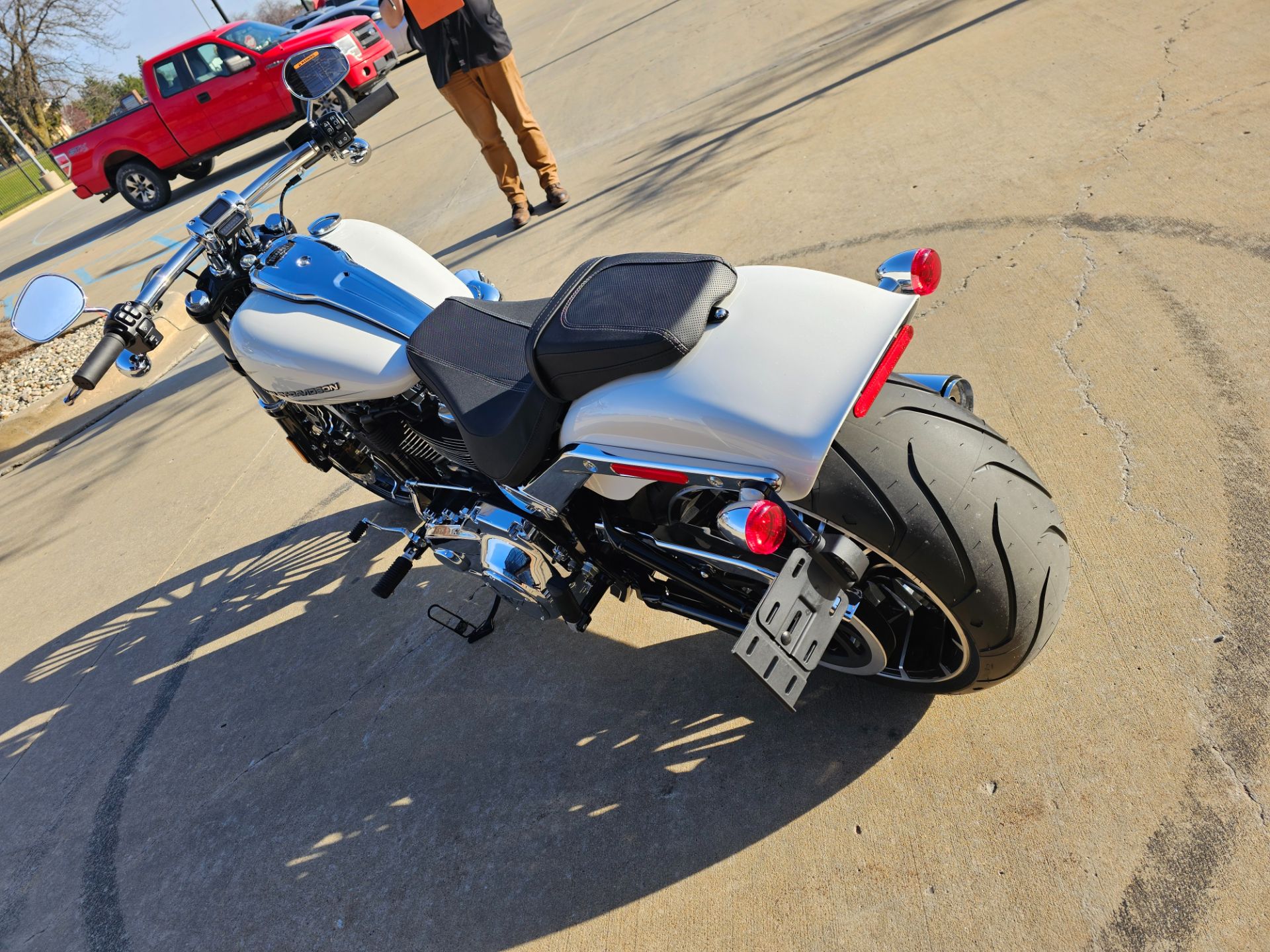 2024 Harley-Davidson Breakout® in Flint, Michigan - Photo 6
