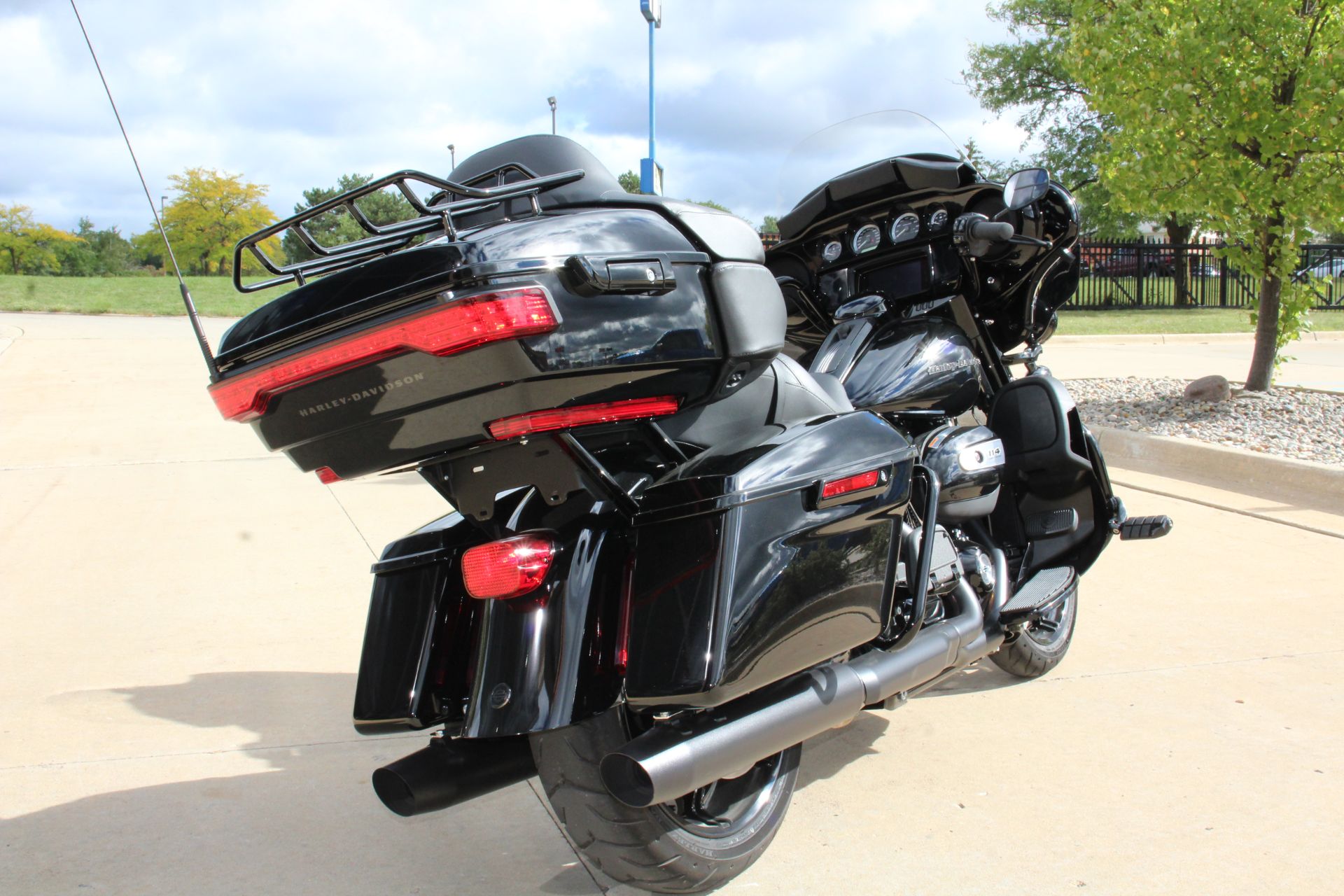 2021 Harley-Davidson Ultra Limited in Flint, Michigan - Photo 8