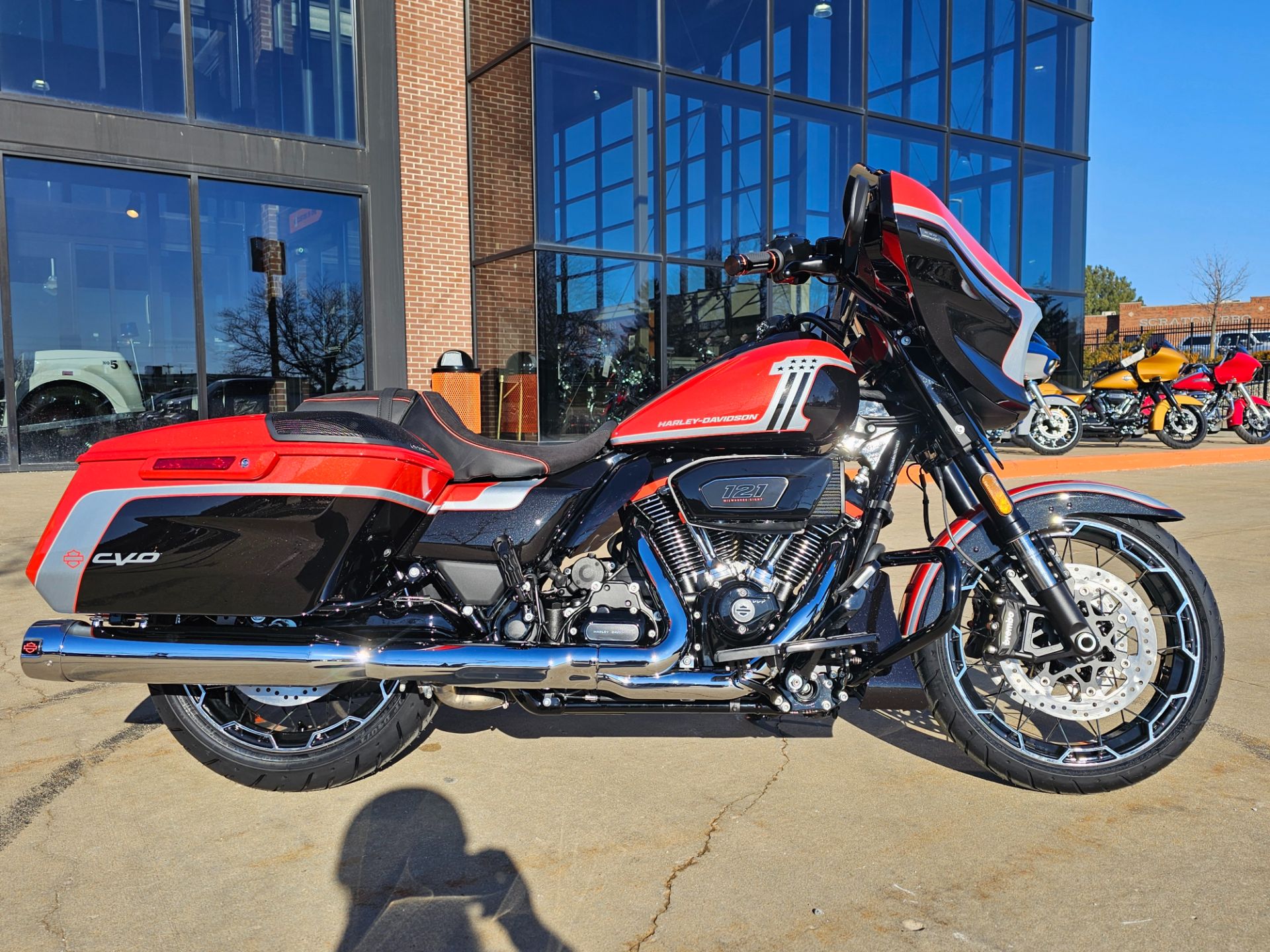 2024 Harley-Davidson CVO™ Street Glide® in Flint, Michigan - Photo 1
