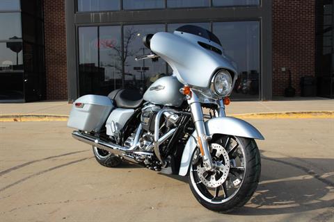 2023 Harley-Davidson Street Glide® in Flint, Michigan - Photo 3