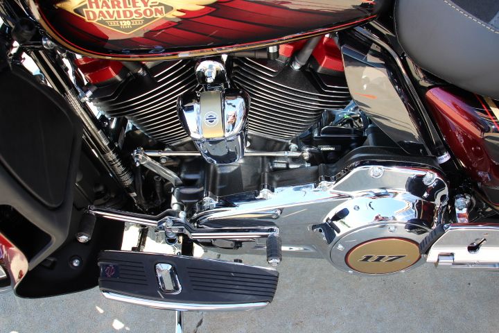 2023 Harley-Davidson CVO™ Road Glide® Limited Anniversary in Flint, Michigan - Photo 20