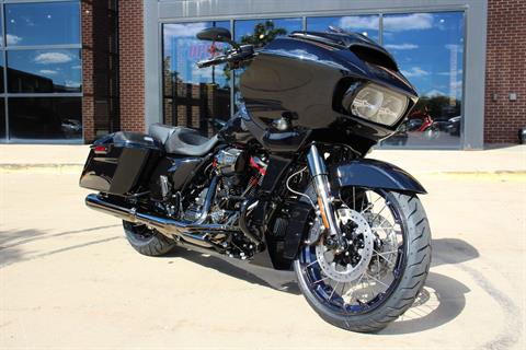 2022 Harley-Davidson CVO™ Road Glide® in Flint, Michigan - Photo 2