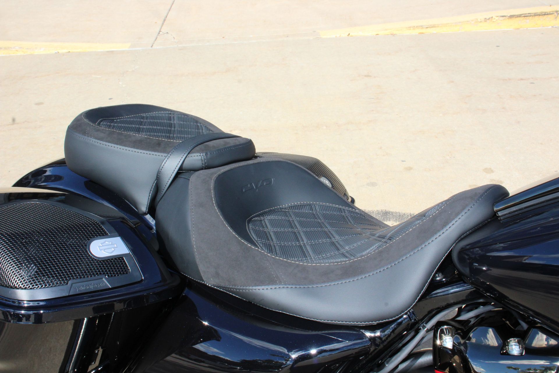 2022 Harley-Davidson CVO™ Road Glide® in Flint, Michigan - Photo 13