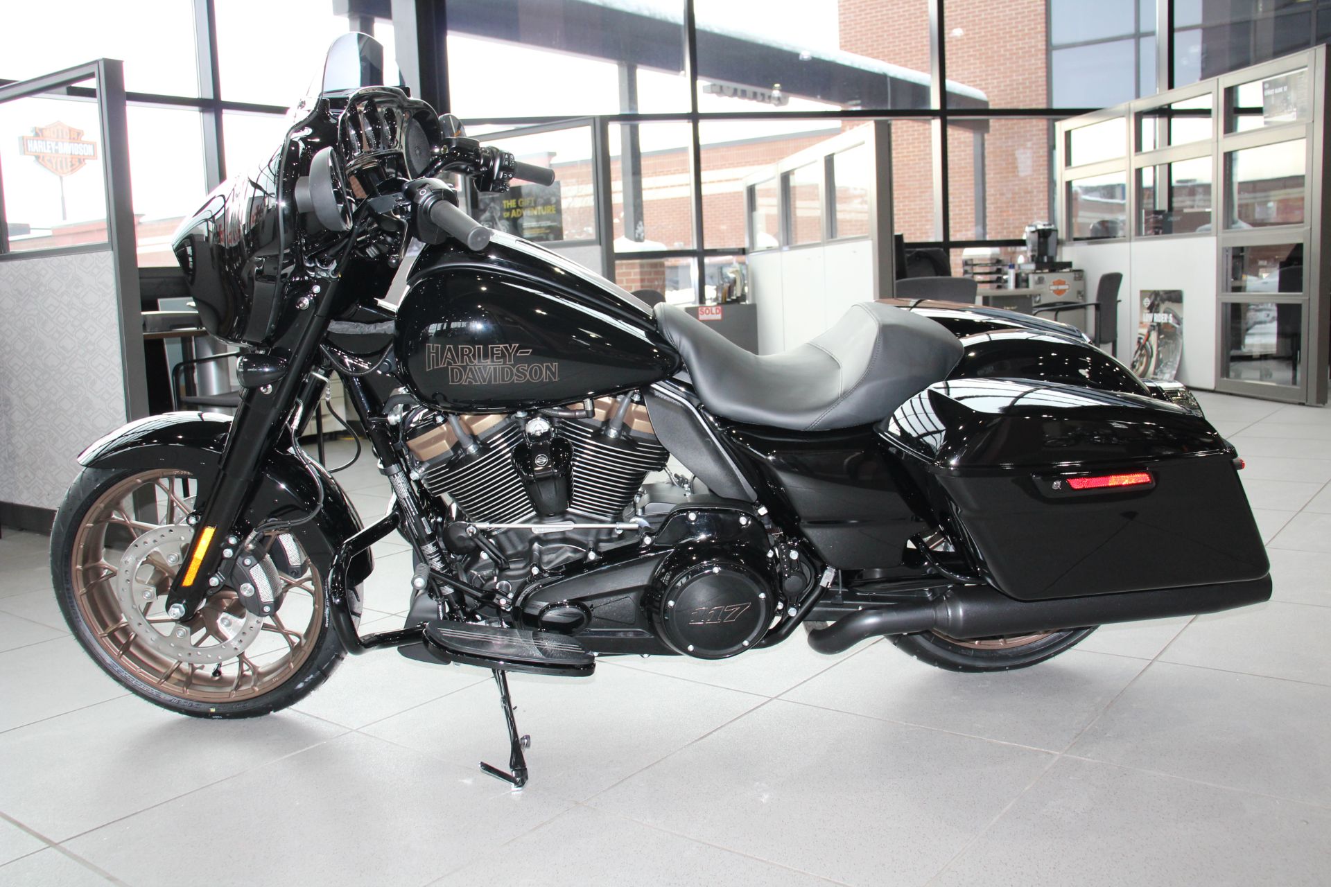 2022 Harley-Davidson Street Glide® ST in Flint, Michigan - Photo 5