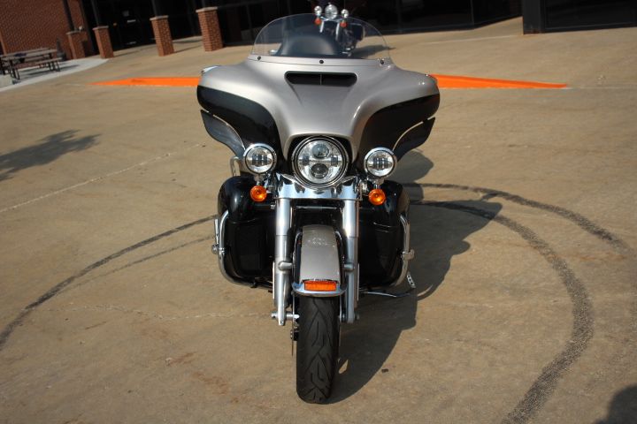2018 Harley-Davidson Electra Glide Ultra Limited in Flint, Michigan - Photo 4