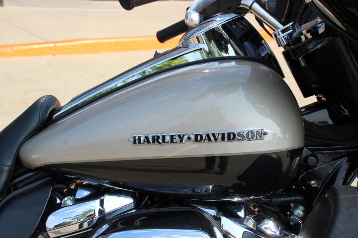 2018 Harley-Davidson Electra Glide Ultra Limited in Flint, Michigan - Photo 10