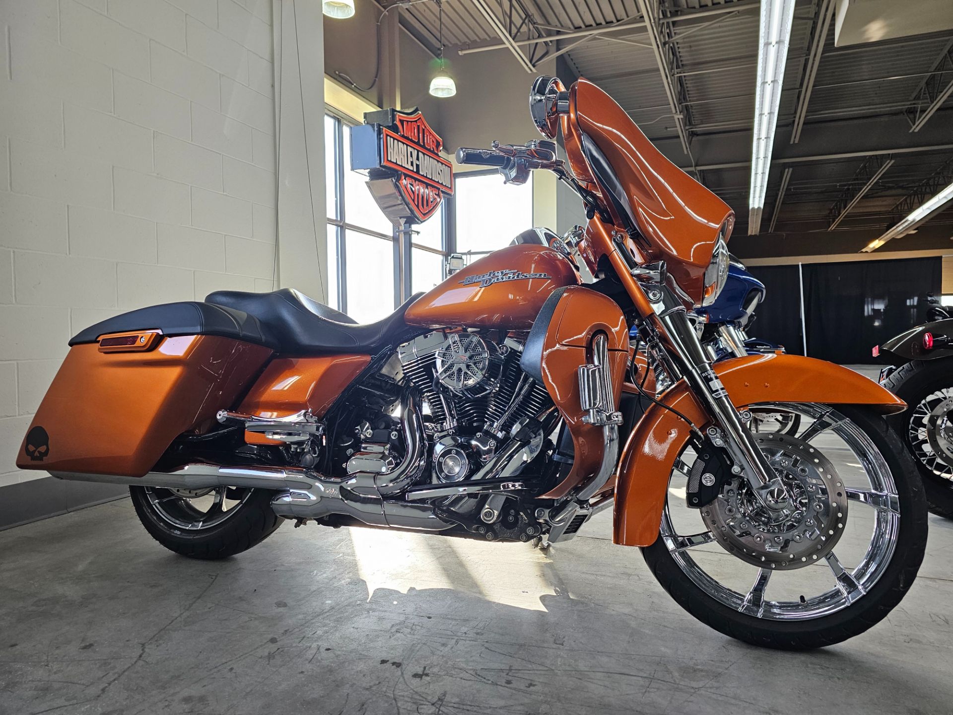 2014 Harley-Davidson Street Glide® in Flint, Michigan - Photo 1