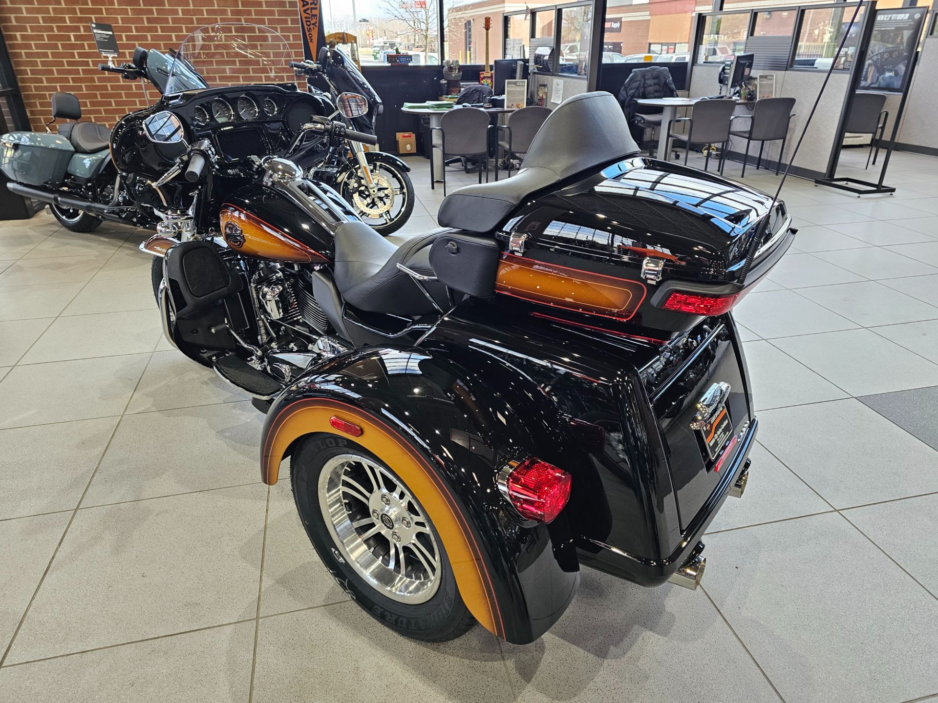 2024 Harley-Davidson Tri Glide® Ultra in Flint, Michigan - Photo 6