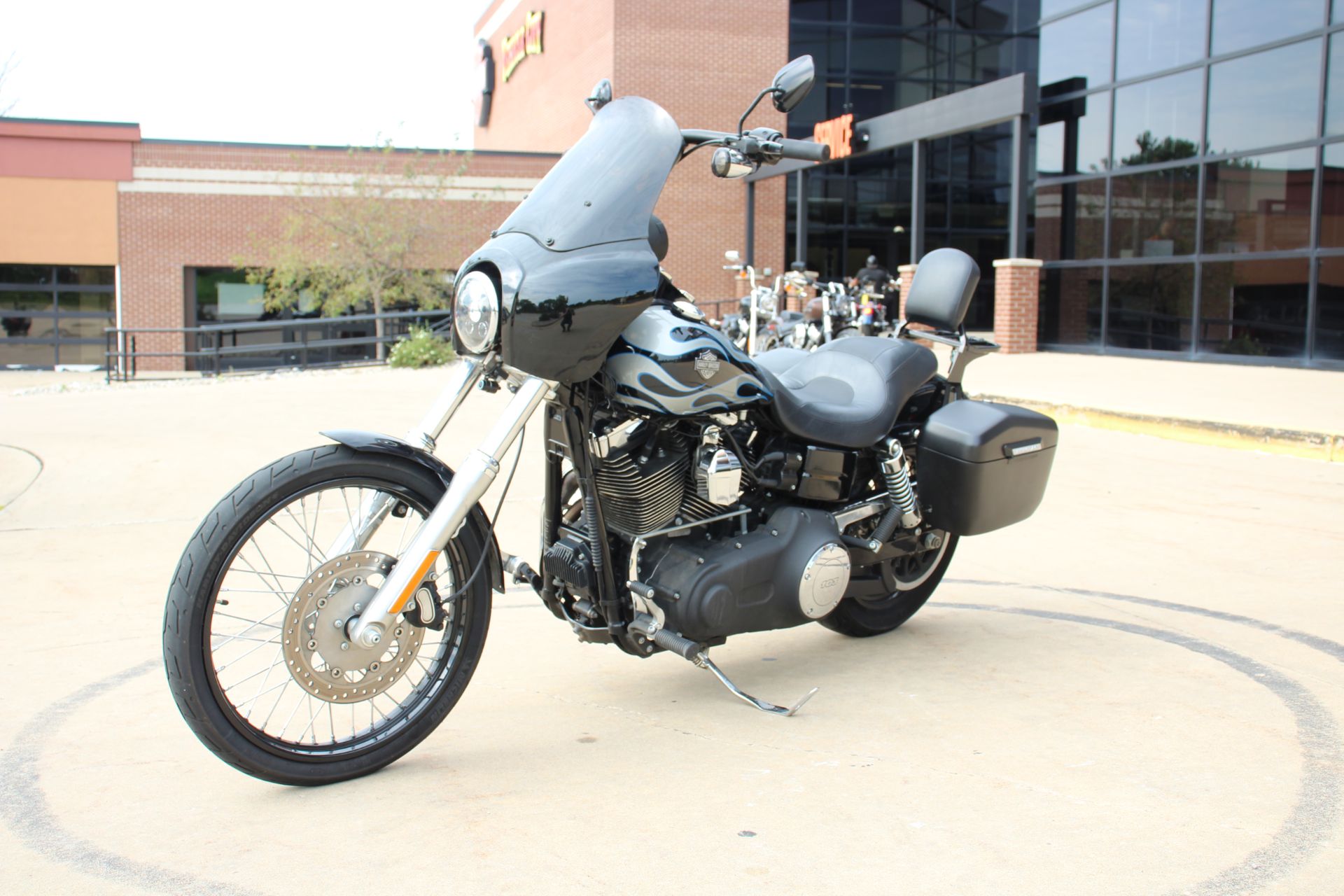 2013 Harley-Davidson Dyna® Wide Glide® in Flint, Michigan - Photo 4