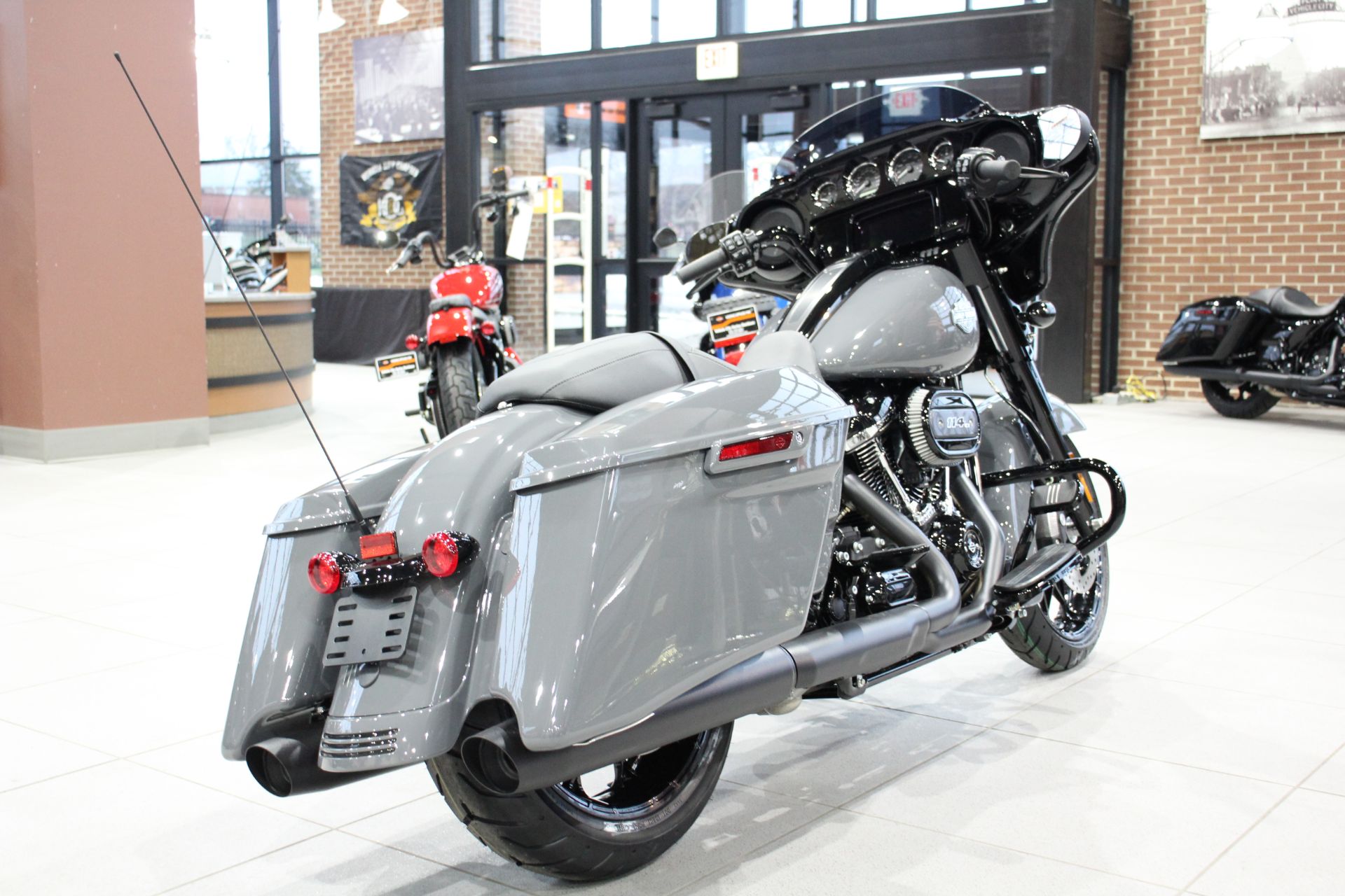 2022 Harley-Davidson Street Glide® Special in Flint, Michigan - Photo 7