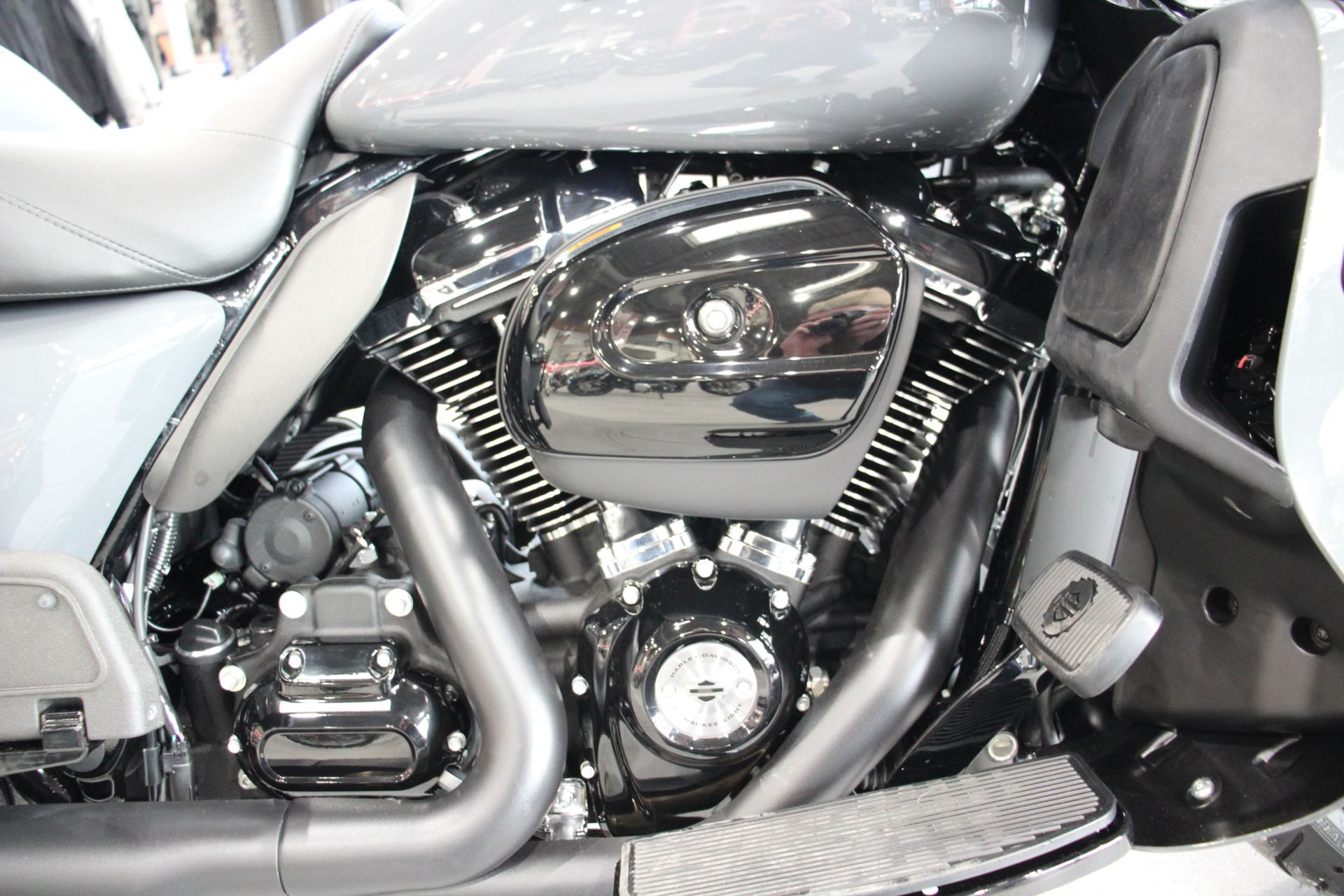 2022 Harley-Davidson Road Glide® Limited in Flint, Michigan - Photo 12