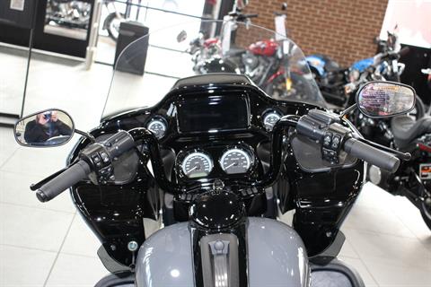 2022 Harley-Davidson Road Glide® Limited in Flint, Michigan - Photo 13