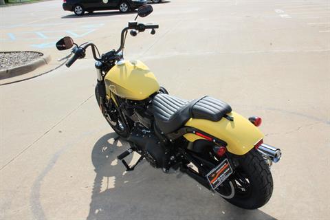 2023 Harley-Davidson Street Bob® 114 in Flint, Michigan - Photo 6