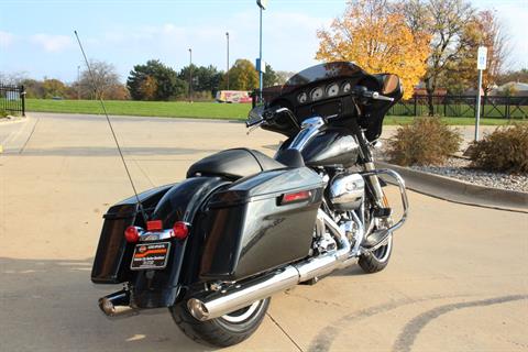 2018 Harley-Davidson Street Glide® in Flint, Michigan - Photo 8