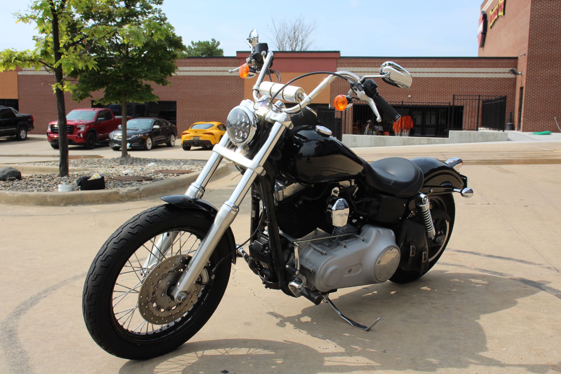 2009 Harley-Davidson Dyna Street Bob in Flint, Michigan - Photo 4