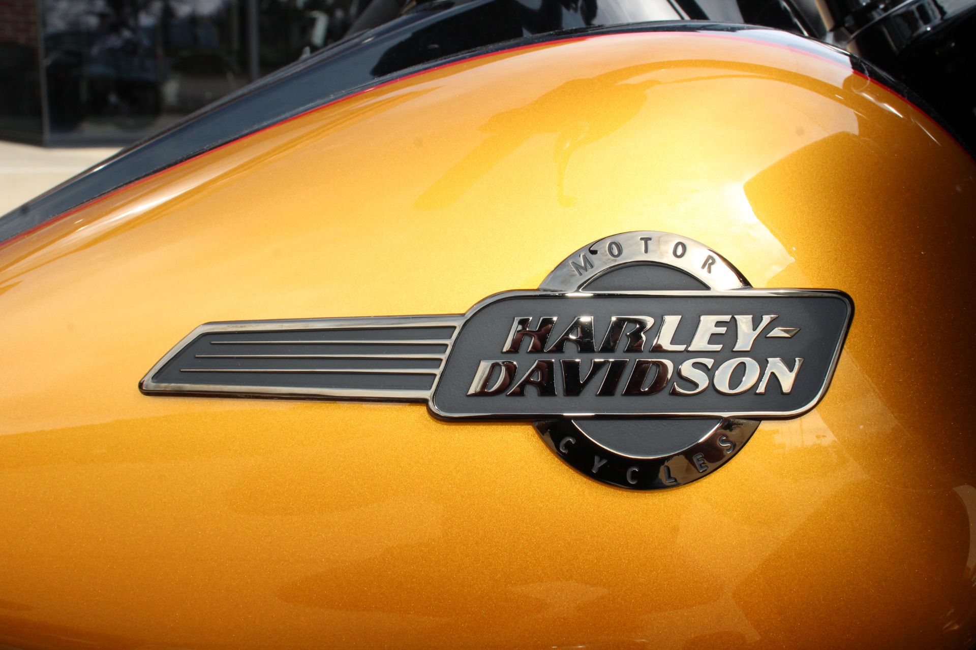 2023 Harley-Davidson Road Glide® Limited in Flint, Michigan - Photo 10