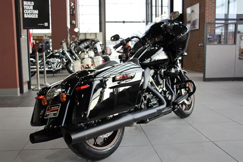 2022 Harley-Davidson Road Glide® ST in Flint, Michigan - Photo 7